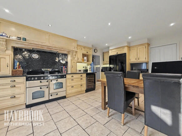 4 bed Character Property for sale Image 11