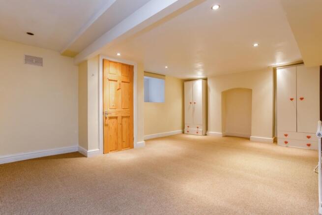 21 Windsor Street...