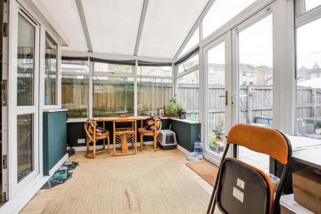 3 bed Terraced for sale Image 9