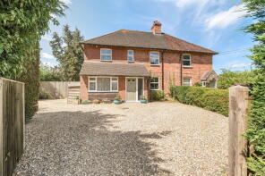 2, Honeymill Cottage, Aldermaston Road, Tadley RG26 3AE