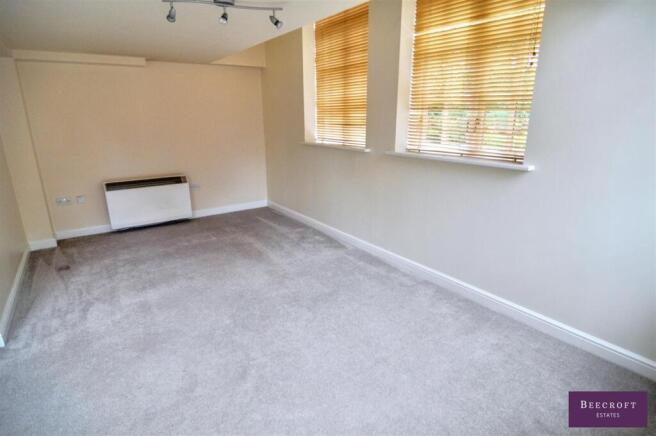2 bed Apartment for sale Image 9