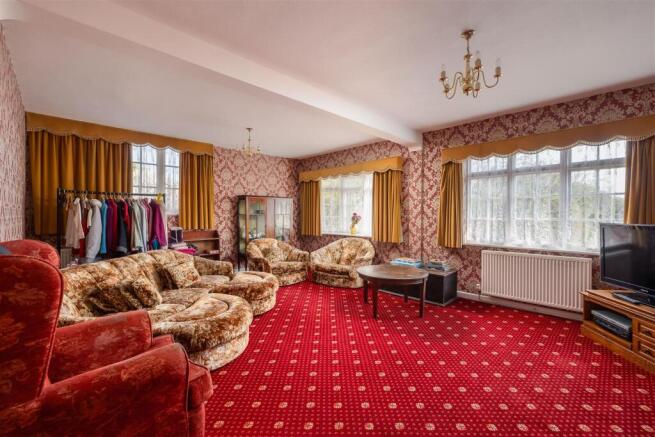 3 bed Detached Bungalow for sale Image 4