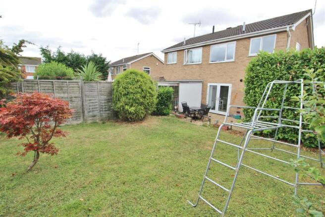 REAR GARDEN -