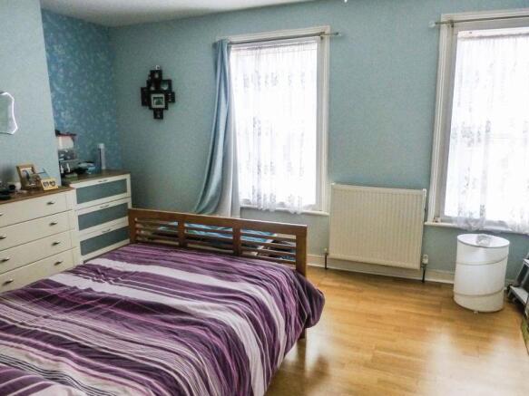 Bedroom 1(2)