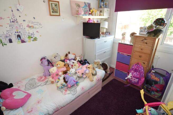 BEDROOM 2