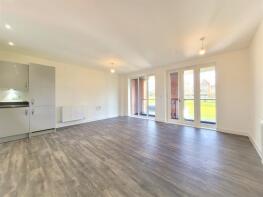 Flat 3, Elms Court, Earle Crescent, Wokingham RG40 2FF