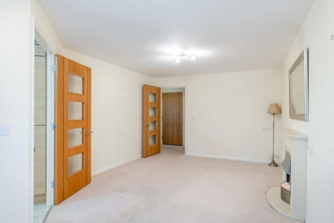 8564657-interior13 (Medium).jpg