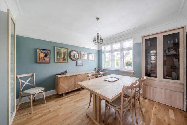 1414922-16-699454...