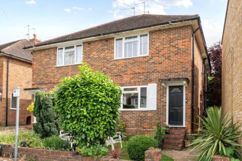 Wolsey Grove, Esher, KT10
