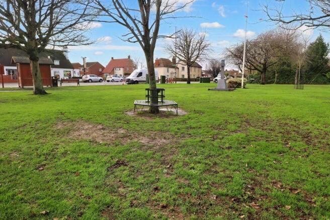 CLACTON ROAD