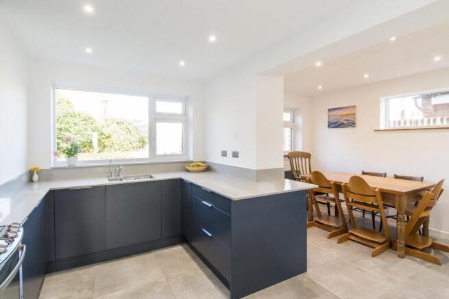 Kitchen/Breakfast Room