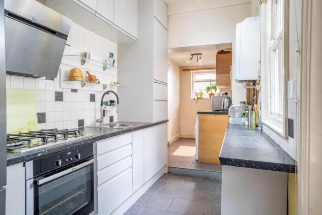2 bed Terraced for sale Image 5