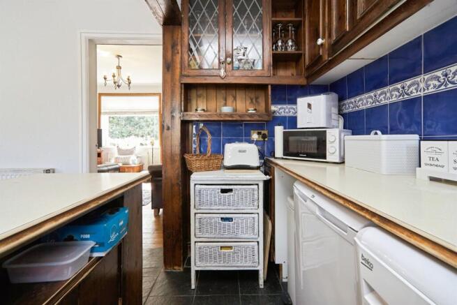 4 bed Semi-Detached for sale Image 9