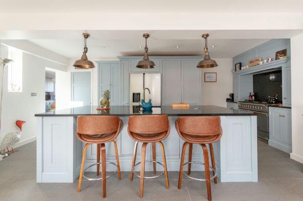 Kitchen Area 2