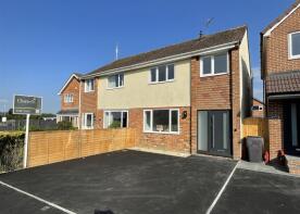 55, Maunsell Way, Wroughton, Swindon SN4 9JF