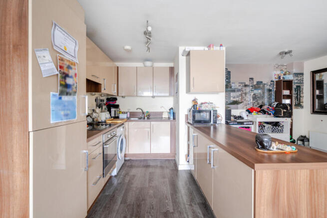 1424703-5-69b3f36...