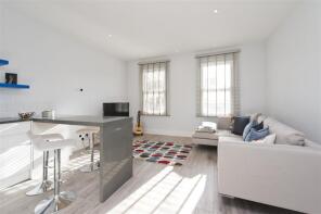 104, Antrobus Road, London W4 5NQ