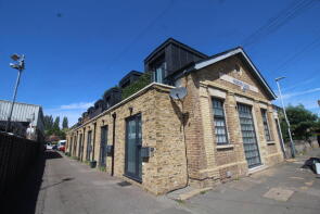 1, 44 Mission Lodge, Waterloo Road, Uxbridge UB8 2QX
