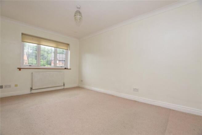4 bed Detached for sale Image 5