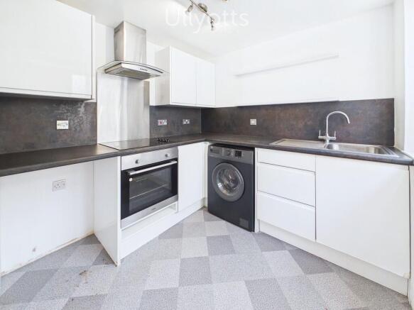 1 bed Ground Flat for sale Image 5