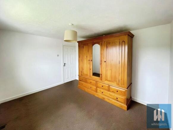 3 bed Semi-Detached to rent Image 9
