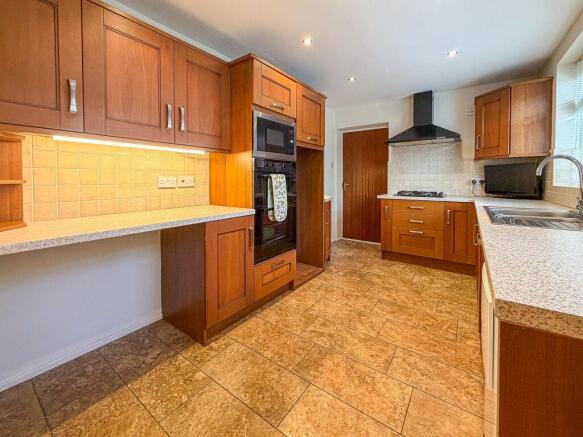 Oakfields, Burnopfield, Newcastle upon Tyne photo 4