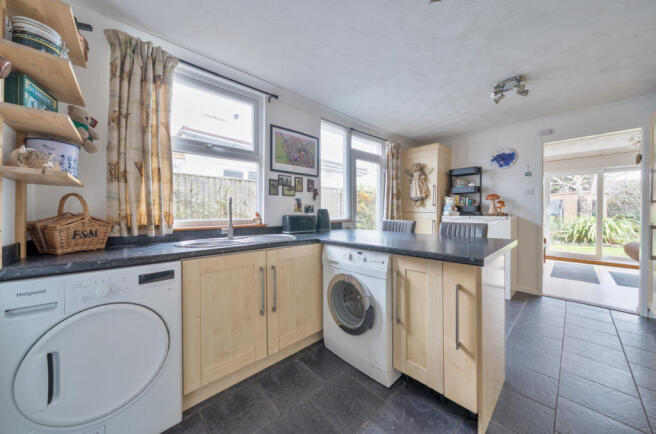 1425165-26-69b401...