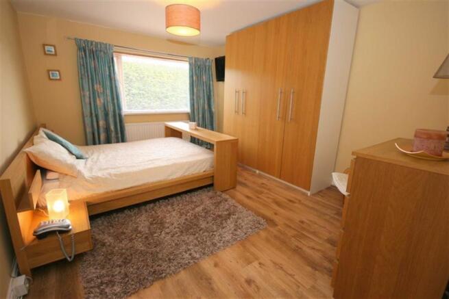 REAR DOUBLE BEDROOM 