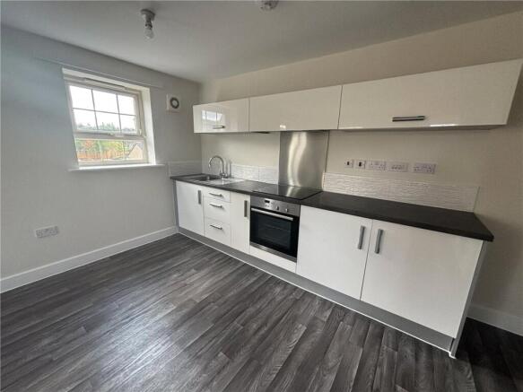 2 bed End of Terrace to rent Image 4