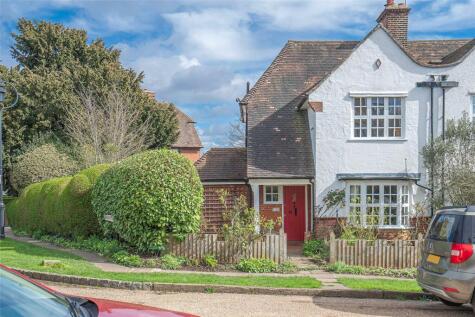 Rookfield Avenue, London, N10