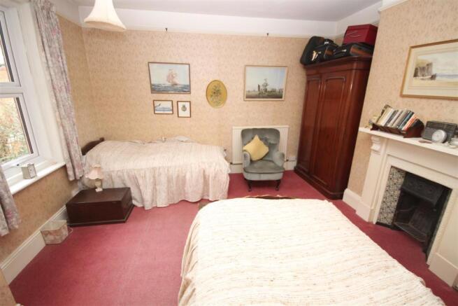 bed 2 (003).JPG