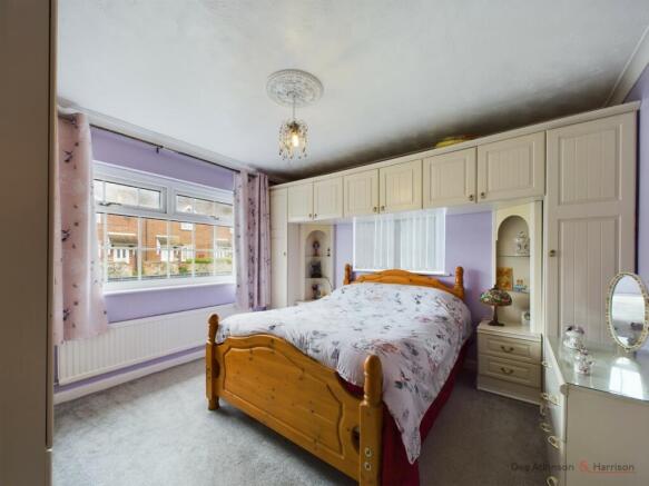 2 bed Detached Bungalow for sale Image 10