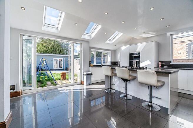 Kitchen pic 2