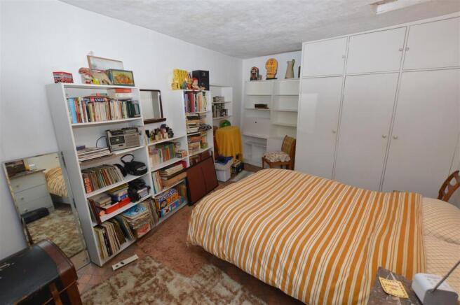 4 bed Cottage for sale Image 9
