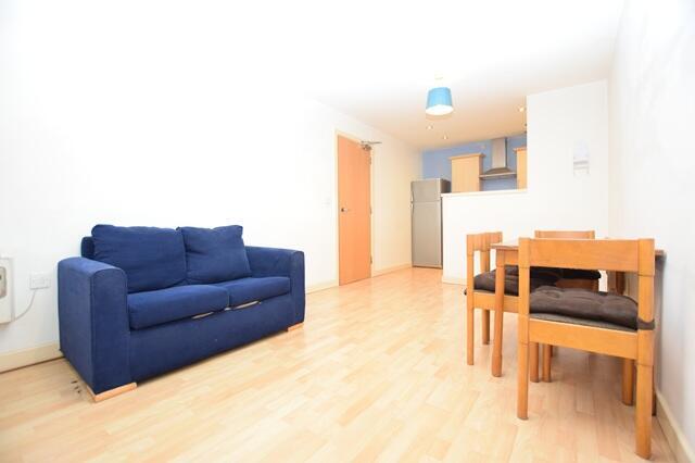 1 bed Apartment to rent Image 6