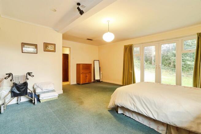 3 bed Detached for sale Image 10