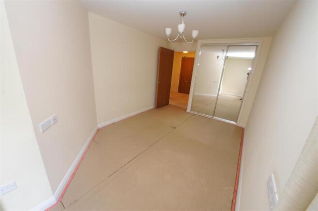 1 bed Retirement Property for sale Image 7