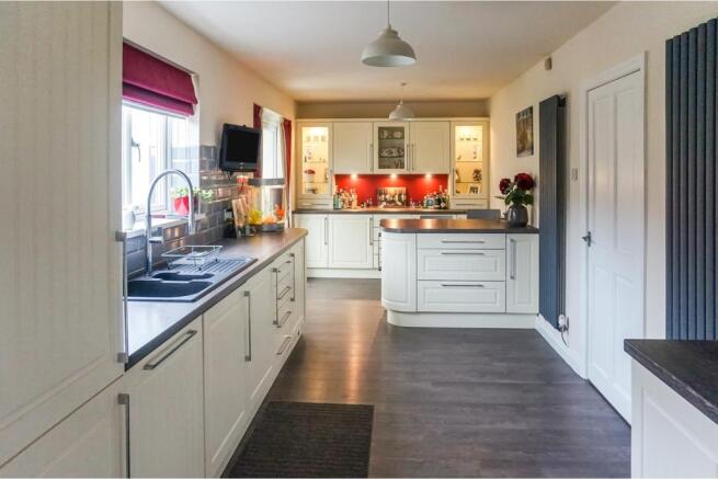 Kitchen / Breakfast