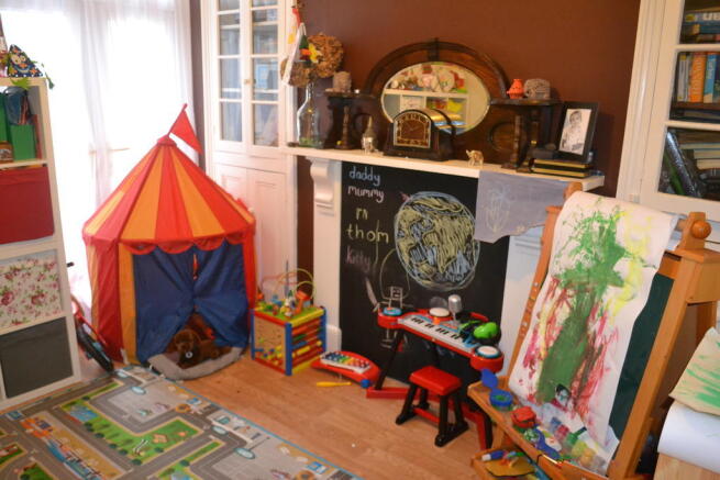 Photo 10