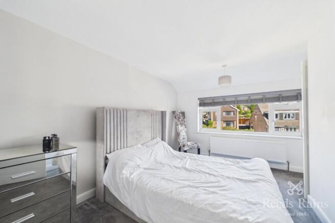 Deerlands Road, Wingerworth, Chesterfield, Derbyshire, S42 photo 5