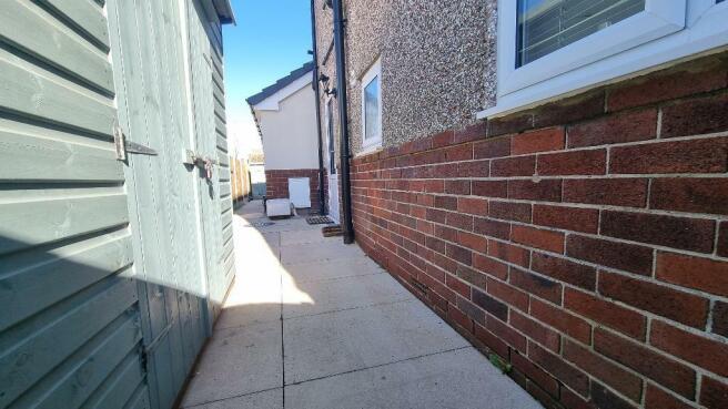 Side access ramp