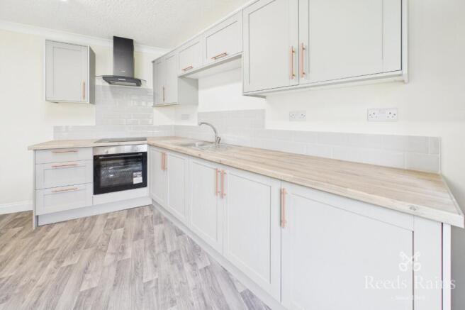 2 bed End of Terrace to rent Image 9