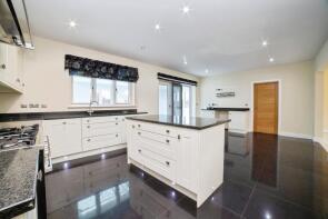 7, Black Scotch Close, Mansfield NG18 4WN
