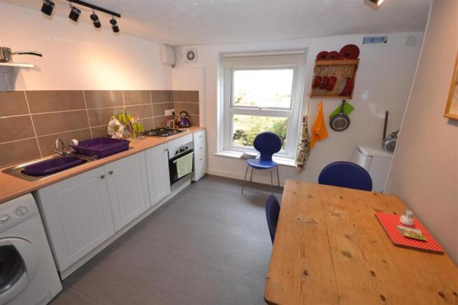 Kitchen.JPG
