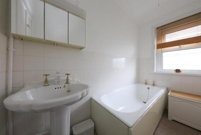 72Wyndham Cres. 0942