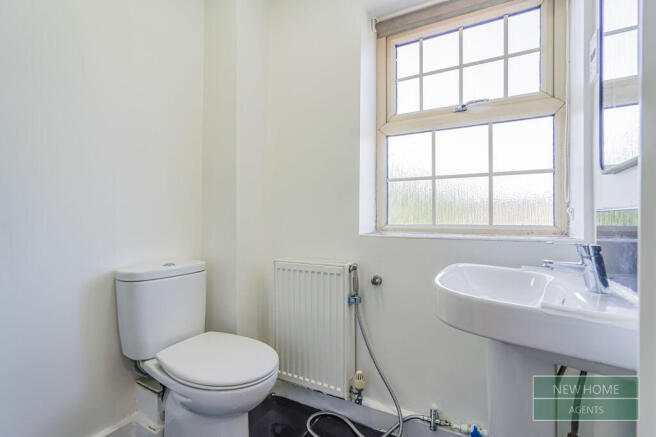 3 bed Semi-Detached for sale Image 12