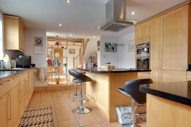 4 bed Barn Conversion for sale Image 4