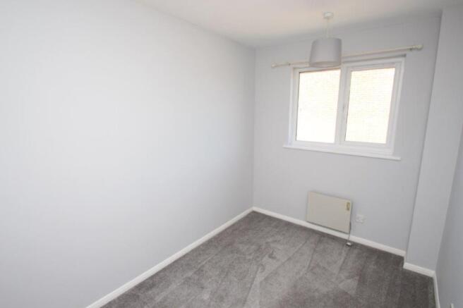 6 Russell Road bedroom2