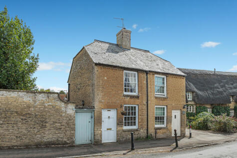 Bridge Street, Bampton, Oxfordshire