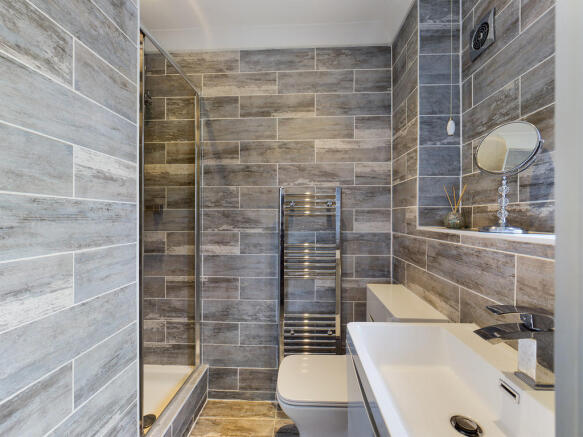 Master Ensuite
